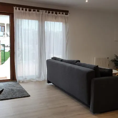 Casa Acogedora Mar De Albarino Con Piscina Vakantiehuis Cambados
